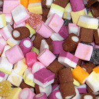 Barratt Dolly Mixtures 100g - Best Before: 05/2025